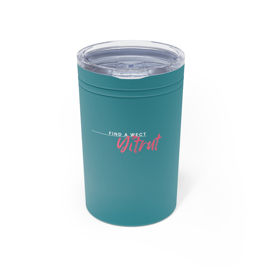 Teal tumbler with 'Yiftah' text on a white background